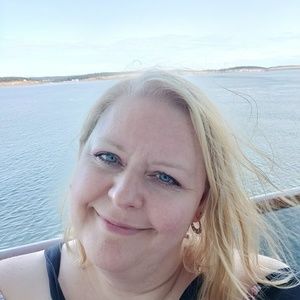 Meet your Posher, Ellen